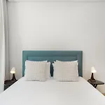 Whome Gem Close To Amoreiras And Rossio Lizbona