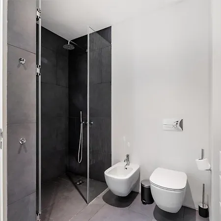 Whome Gem Close To Amoreiras And Rossio * Lissabon