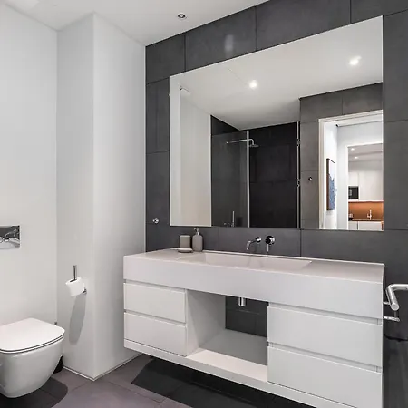 Whome Gem Close To Amoreiras And Rossio * ליסבון