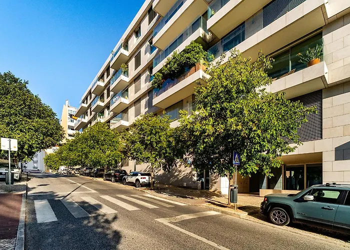 Whome Gem Close To Amoreiras And Rossio
