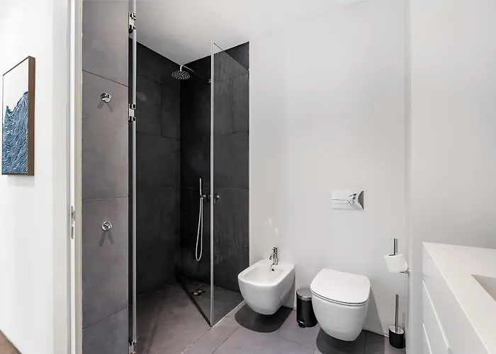 Whome Gem Close To Amoreiras And Rossio * 리스본